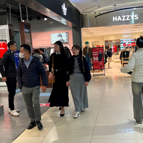 [Podcast] Tin tức ngày 28-11: Black Friday giảm giá sâu rộng nhưng sức mua vẫn trầm lắng