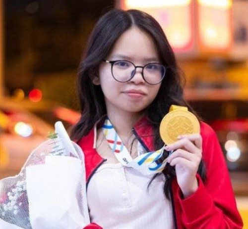 [Podcast] Tin tức ngày 21-12: Nữ sinh lập kỳ tích Liên Quân Mobile tại SEA Games 33 được thưởng nóng hơn 100 triệu đồng