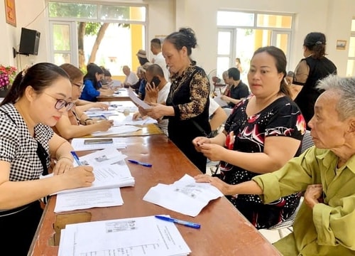 [Podcast] Hà Nội chi quà Tết 300.000 đồng cùng lương hưu tháng 2-2026