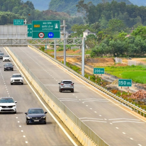 [Podcast] 5 đoạn tuyến cao tốc Bắc - Nam chính thức thu phí, cao nhất hơn 500.000 đồng/lượt