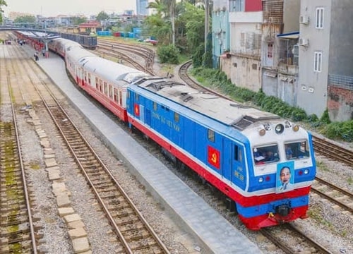 [Podcast] Tin tức ngày 5-4: Tăng giá vé tàu hỏa từ hôm nay