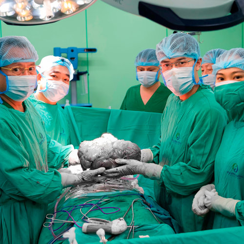 [Podcast] Tin tức ngày 10-5: Phẫu thuật thành công khối u nặng 5kg trong ổ bụng nữ bệnh nhân