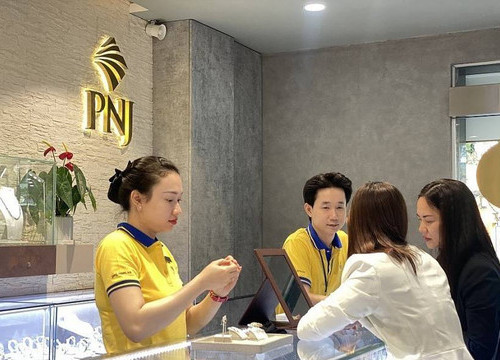[Podcast] Tin tức ngày 3-7: Cổ phiếu PNJ giảm sàn sau vụ án kim cương, nhà đầu tư ồ ạt bán tháo