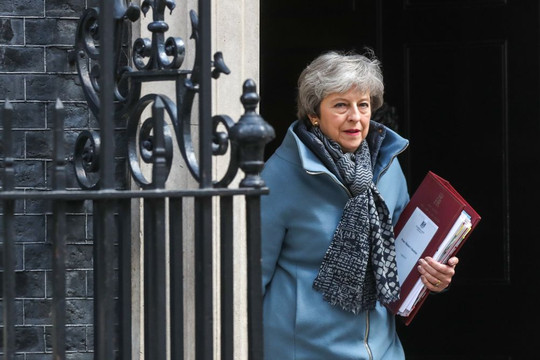 Thủ tướng Anh đề nghị EU lùi thời hạn Brexit đến ngày 30-6