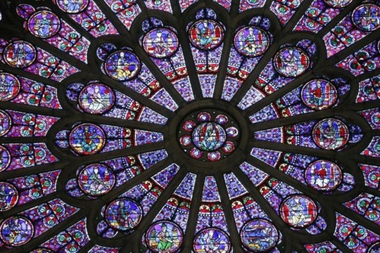 Những báu vật và tác phẩm nghệ thuật tại Nhà thờ Đức Bà Paris