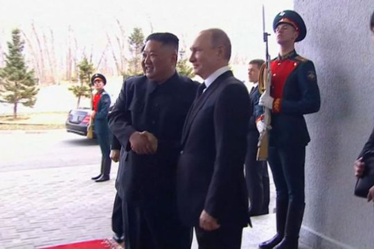 Lãnh đạo Nga và Triều Tiên bắt đầu họp thượng đỉnh