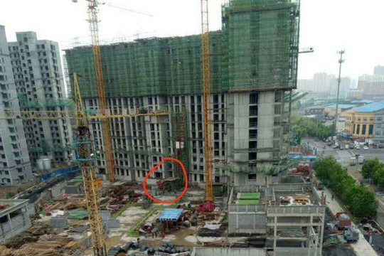 Trung Quốc: Rơi thang máy ở công trường xây dựng, 11 người thiệt mạng