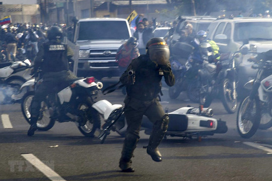 Tổng thống Venezuela: Lực lượng vũ trang cam kết trung thành tuyệt đối