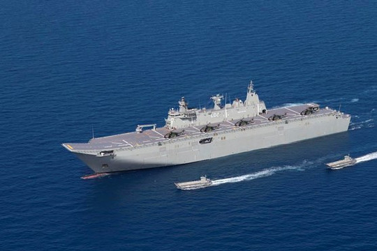 Hai tàu hải quân Hoàng gia Australia thăm thiện chí Việt Nam