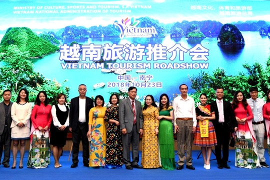 Việt Nam đẩy mạnh hợp tác, quảng bá du lịch với Trung Quốc
