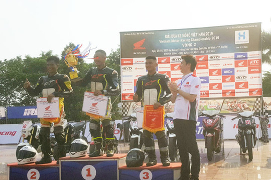 4 tay đua về Nhất vòng 2 Giải đua xe mô tô Việt Nam 2019