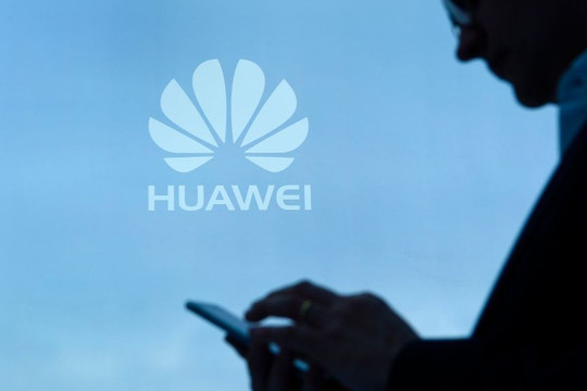 Facebook ngừng cho phép Huawei cài sẵn ứng dụng lên điện thoại xuất xưởng