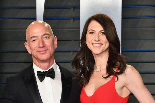 Vụ ly hôn đắt nhất lịch sử kết thúc, vợ Jeff Bezos nhận 38 tỷ USD