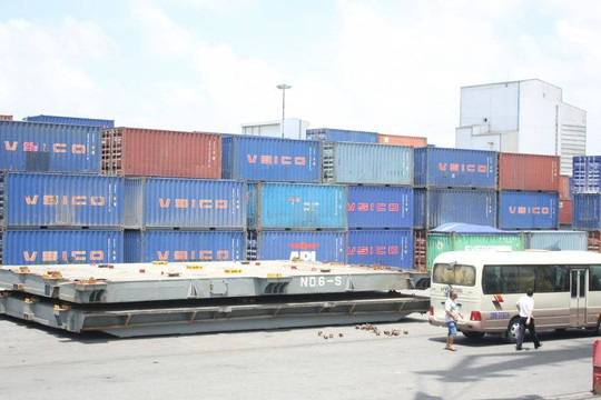 Còn 8.584 container phế liệu tồn đọng tại cảng biển Việt Nam