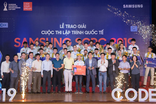 10 sinh viên xuất sắc thi Lập trình quốc tế Samsung tại Hàn Quốc