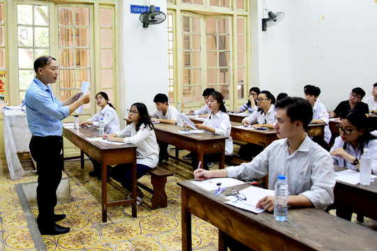 Bộ GD-ĐT lên tiếng về việc 58 bài thi phúc khảo bị 0 được tăng điểm tại Tây Ninh