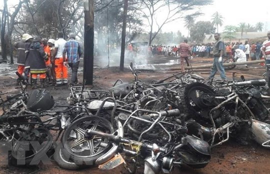 Điện chia buồn về vụ nổ xe bồn chở nhiên liệu ở thành phố Morogoro