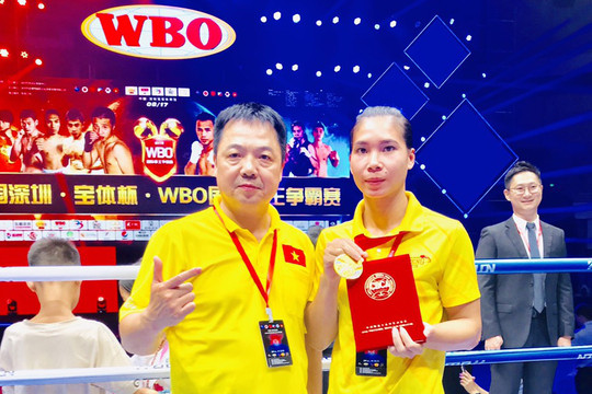 Chiến thắng thuyết phục của Hà Thị Linh tại Giải Boxing nhà nghề WBO
