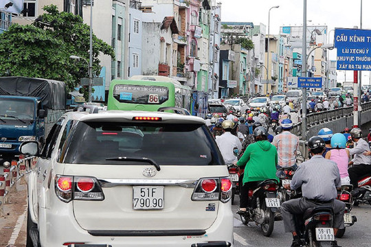 Sở Giao thông Vận tải TP Hồ Chí Minh "lên tiếng" về chủ trương thu phí ô tô vào trung tâm