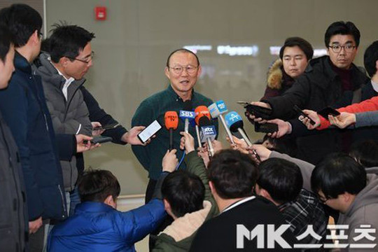 HLV Park Hang - seo chia sẻ với báo Hàn Quốc về kế hoạch đấu Thái Lan