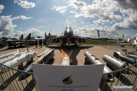 Dàn máy bay Nga "khoe dáng" tại triển lãm hàng không MAKS 2019