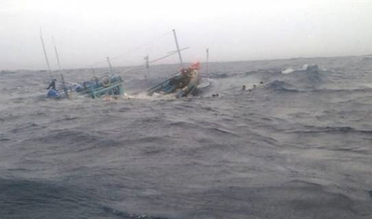 Khẩn trương tìm kiếm 3 ngư dân mất tích tại Trường Sa
