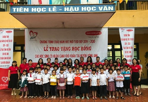 Dai-ichi Việt Nam triển khai chương trình "Chào năm học mới tươi đẹp" tại Hà Nội