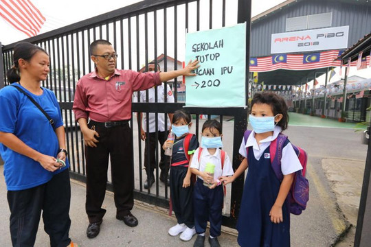 Malaysia đóng cửa hơn 1.200 trường học do cháy rừng Indonesia