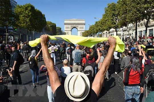 Cảnh sát Pháp bắt giữ gần 150 người biểu tình tại thủ đô Paris