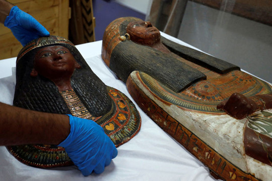 Bên trong quan tài xác ướp 3.400 năm tuổi vừa mở ở Ai Cập