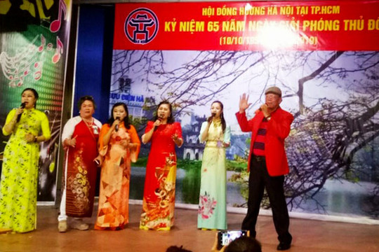 Người Hà Nội tại TP Hồ Chí Minh họp mặt dịp kỷ niệm 65 năm Giải phóng Thủ đô