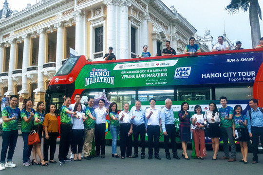 Hơn 7.000 người tham dự Giải chạy Marathon quốc tế di sản Hà Nội năm 2019