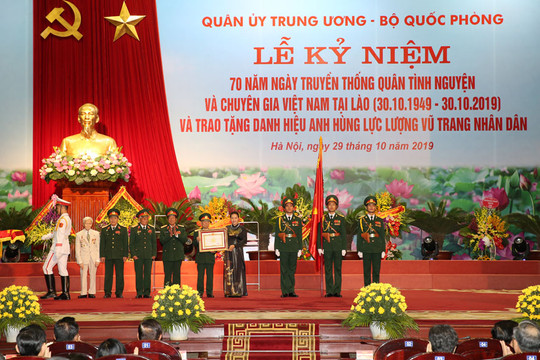 Trọng thể kỷ niệm 70 năm Ngày truyền thống Quân tình nguyện và chuyên gia Việt Nam tại Lào