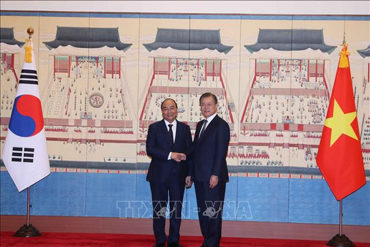 Thủ tướng Chính phủ Nguyễn Xuân Phúc hội đàm với Tổng thống Hàn Quốc Moon Jae-in