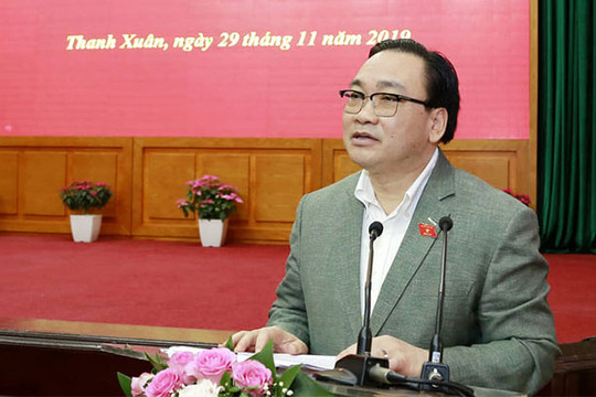 Bí thư Thành ủy Hà Nội Hoàng Trung Hải tiếp xúc cử tri quận Thanh Xuân