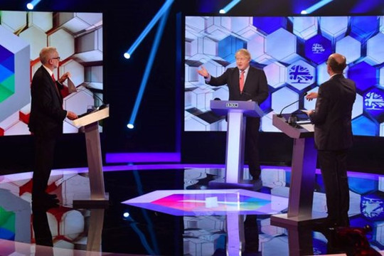 Bầu cử Anh: Vòng tranh luận trực tiếp trên truyền hình thu hút chú ý