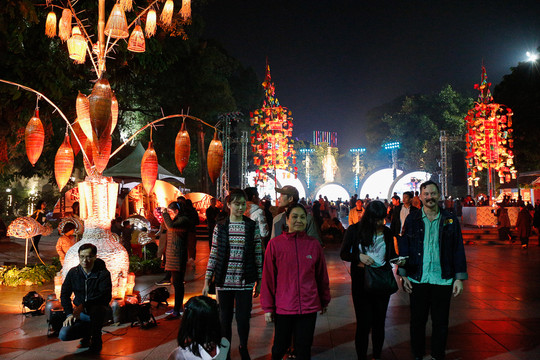 Sáu vạn du khách tham dự Lễ hội văn hóa dân gian tại Hà Nội