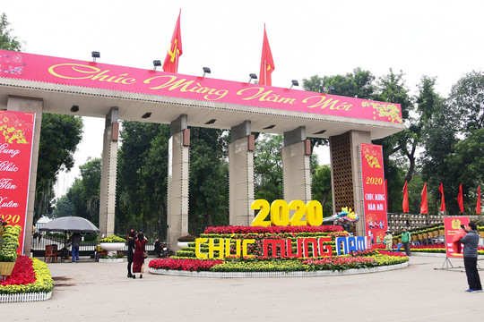 Thủ đô Hà Nội: Rộn ràng đón năm mới 2020