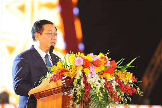Phó Thủ tướng Vương Đình Huệ: Sẽ cải cách tiền lương theo đúng lộ trình