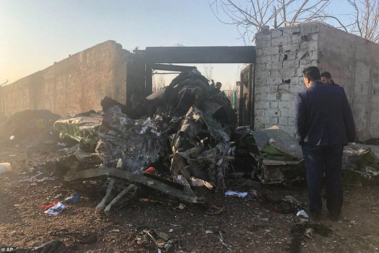 Tìm thấy hộp đen thứ hai của máy bay Ukraine rơi tại Iran