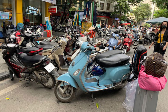 Giải tỏa 4 bãi gửi xe không phép trên địa bàn quận Hoàng Mai