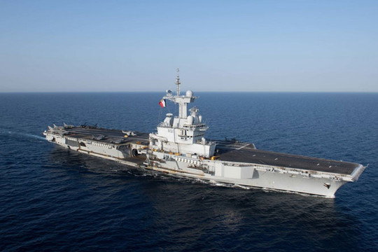 Pháp đưa tàu sân bay hạt nhân tới khu vực Trung Đông để chống khủng bố