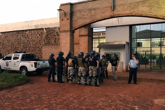 Paraguay: 75 tù nhân vượt ngục qua đường hầm gần biên giới Brazil
