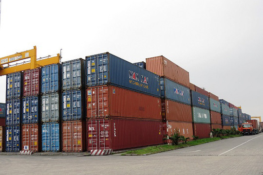 Tồn đọng hơn 2.000 container phế liệu nhập khẩu tại Cảng Cát Lái