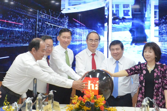 Ra mắt Trung tâm Điều hành y tế và giáo dục thông minh đầu tiên tại Việt Nam