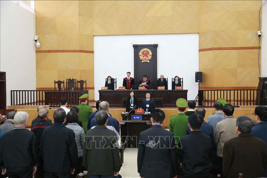 Xét xử hai nguyên lãnh đạo Đà Nẵng: Tòa án nhân dân thành phố Hà Nội đính chính bản án
