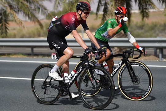 UAE hủy giải đua xe đạp đang diễn ra vì Covid-19