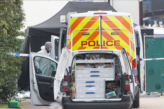 Vụ 39 thi thể trong xe tải ở Anh: Thêm một đối tượng bị cáo buộc