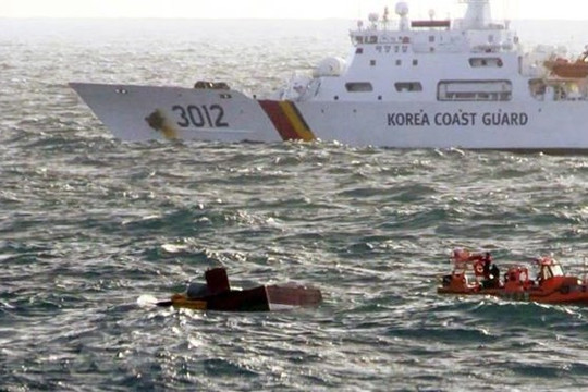 Dừng tìm kiếm tập trung 5 thuyền viên Việt mất tích tại Hàn Quốc