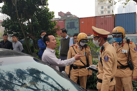 Tài xế vi phạm nồng độ cồn gây tai nạn trên đường Kim Mã - Đào Tấn